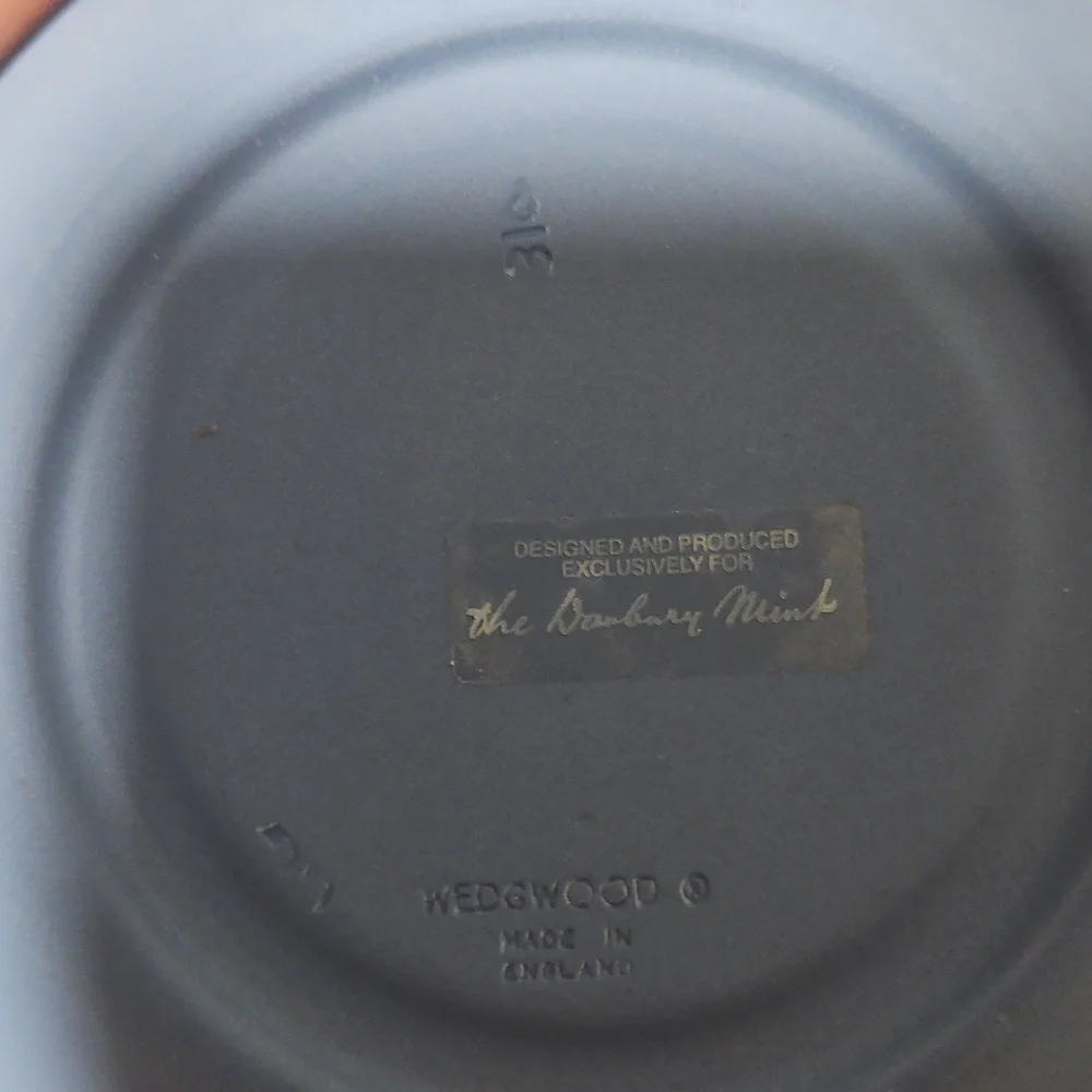 Wedgwood Blue Jasperware Dancing Hours tea cup and saucer - Picture 4 of 6